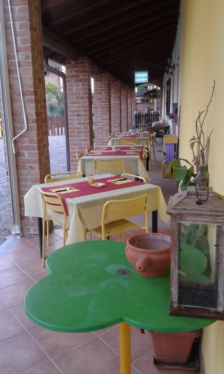 Agriturismo Il Vecchio Portico Francavilla Bisio Exterior foto